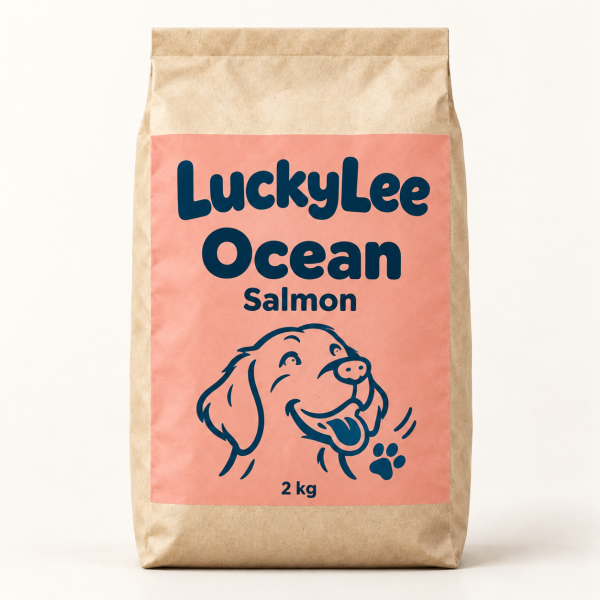 Ogledno LuckyLee Ocean Salmon pakiranje od 2 kg s ružičastom etiketom.